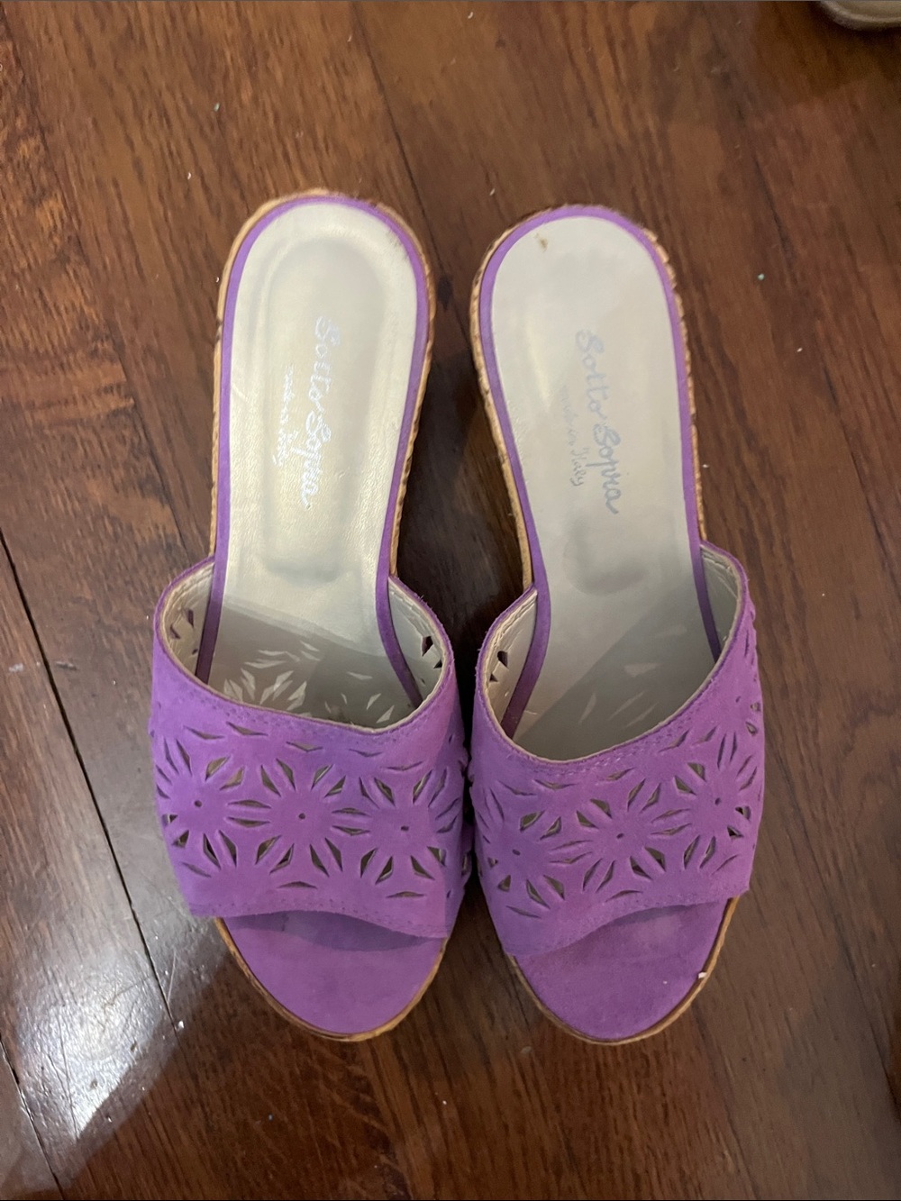 Sotto Sopra made in Italy Purple Laser-Cut Suede Slide Mules